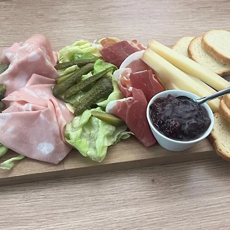 La Petite De Pensión Dunkirk